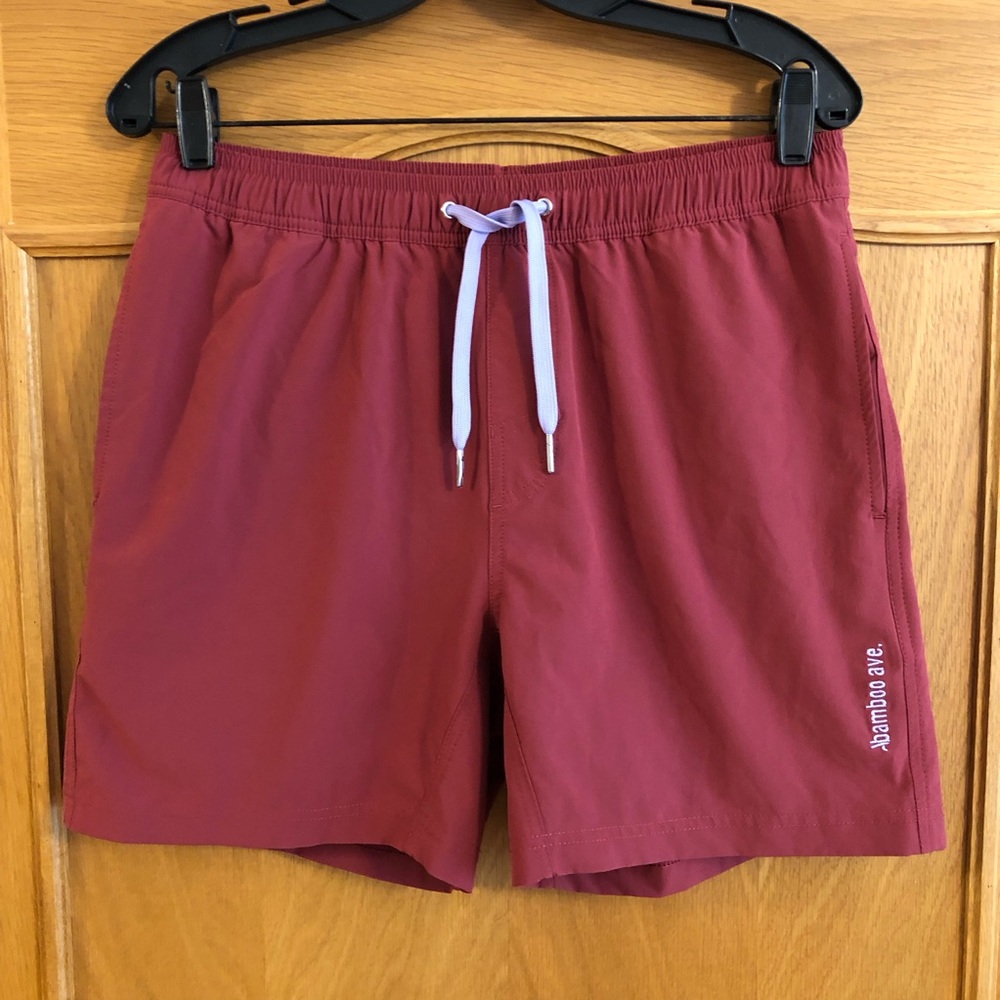 Bamboo Ave Boundless Lined 5 inches Inseam Red Maroon Shorts Size M